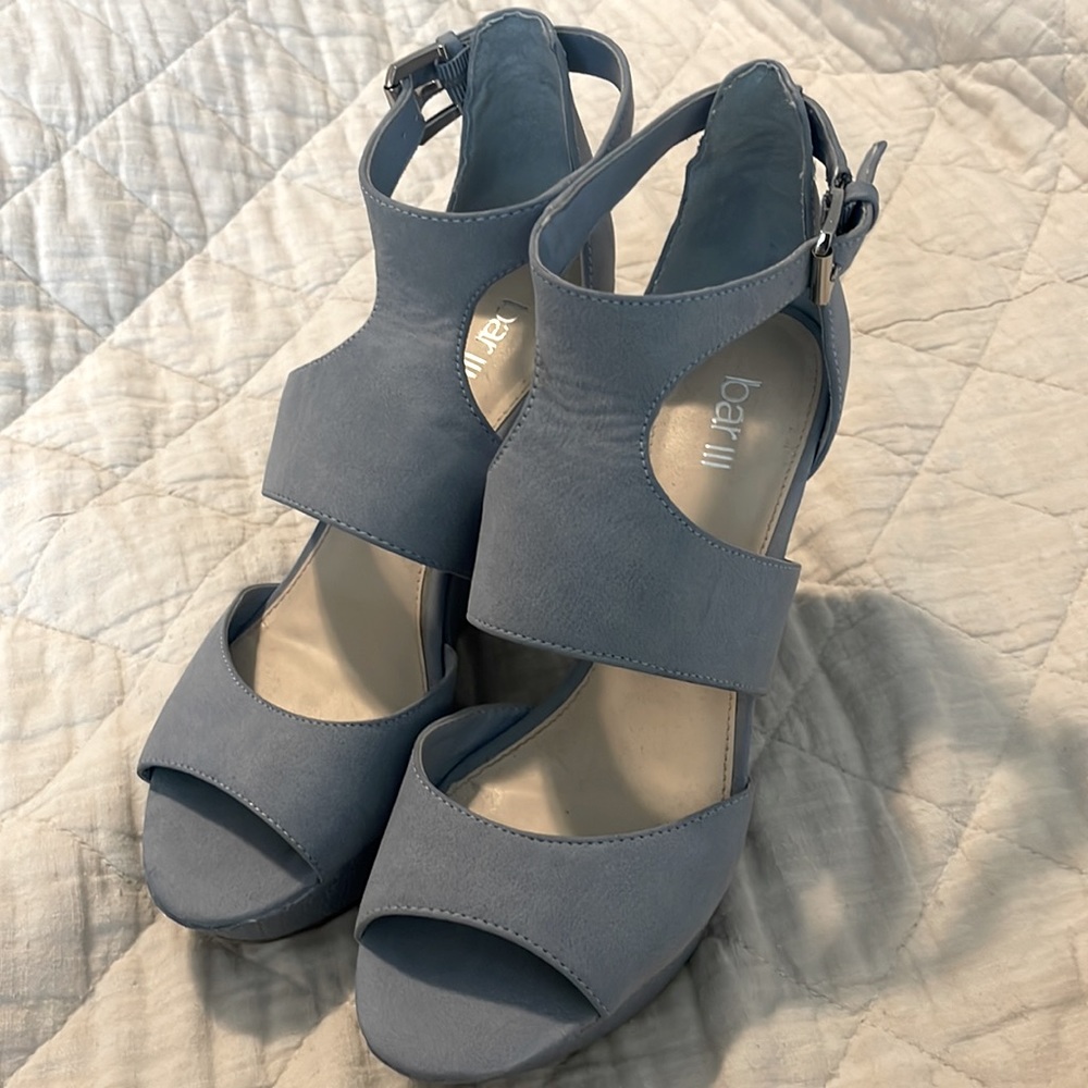 Bar III Blue platform Sandals